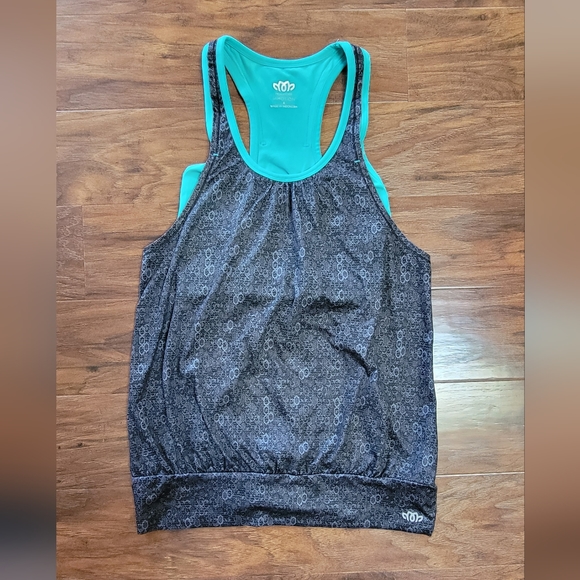 Maurices in Motion Athletic Workout Tank Top Size Small - Picture 3 of 10